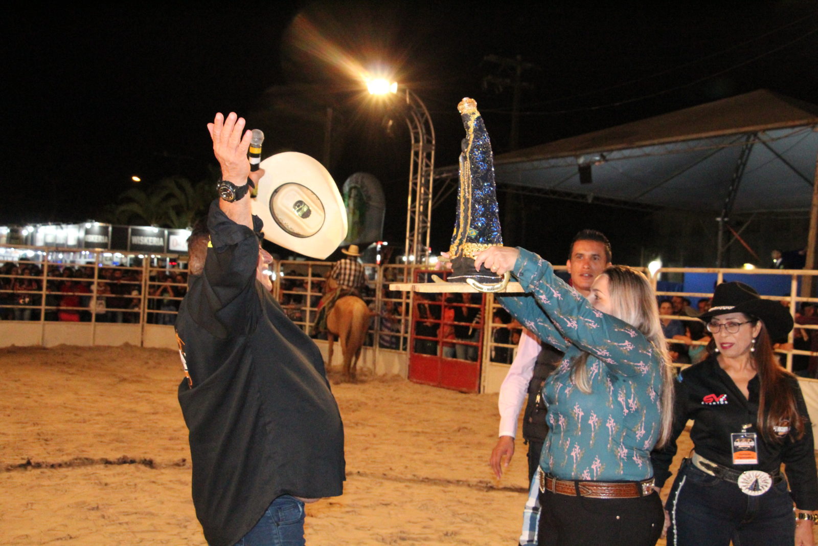 MISSIONARIOS DA ARENA - Organização Cristã de Apoio ao Peão de